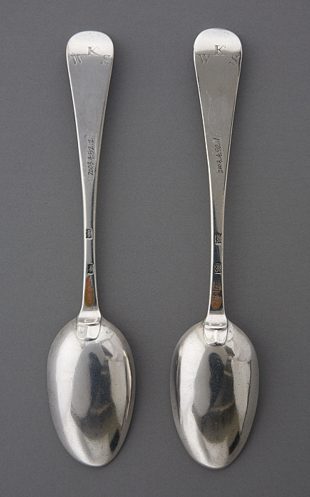 Pair of Tablespoons Slider Image 2